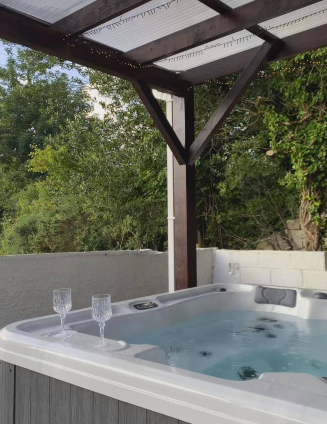 Annie'S House With Thermal Health Spa Moville Exterior photo